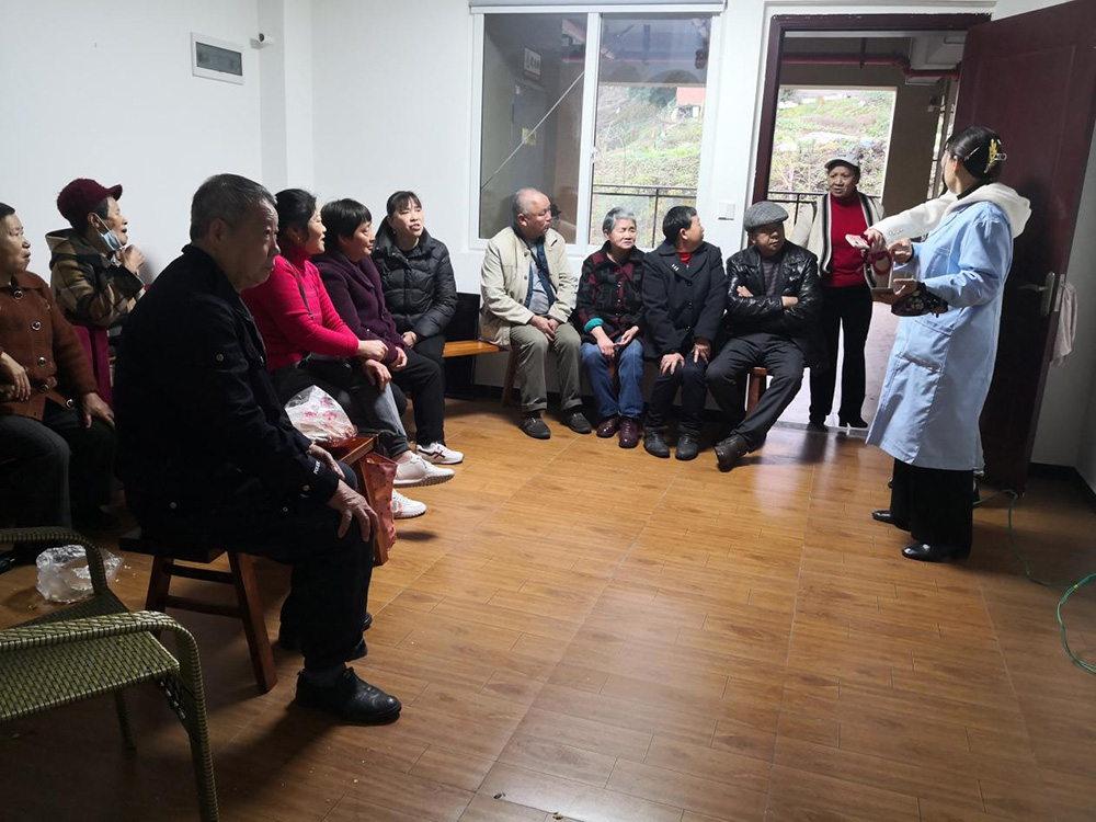 旅行学习 宣传政策—谷镇养老效劳中心组织旅行运动